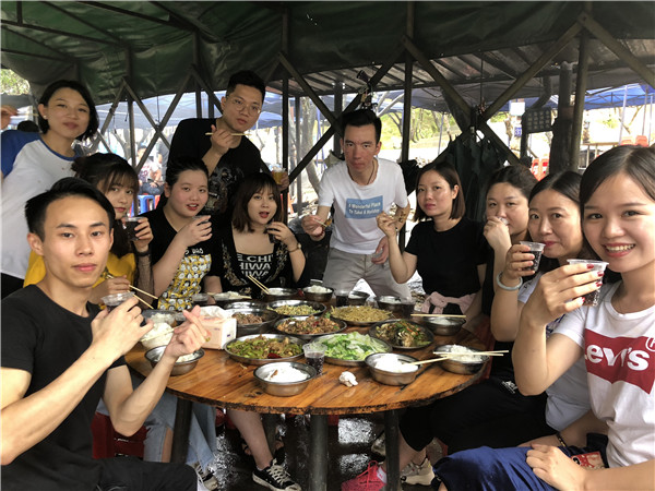 深圳农家乐野炊_深圳大鹏海边农家乐野炊_南澳七娘山野炊